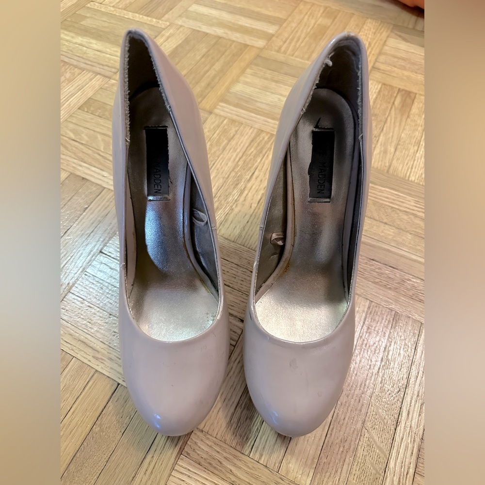 Steve Madden Pumps Size 9